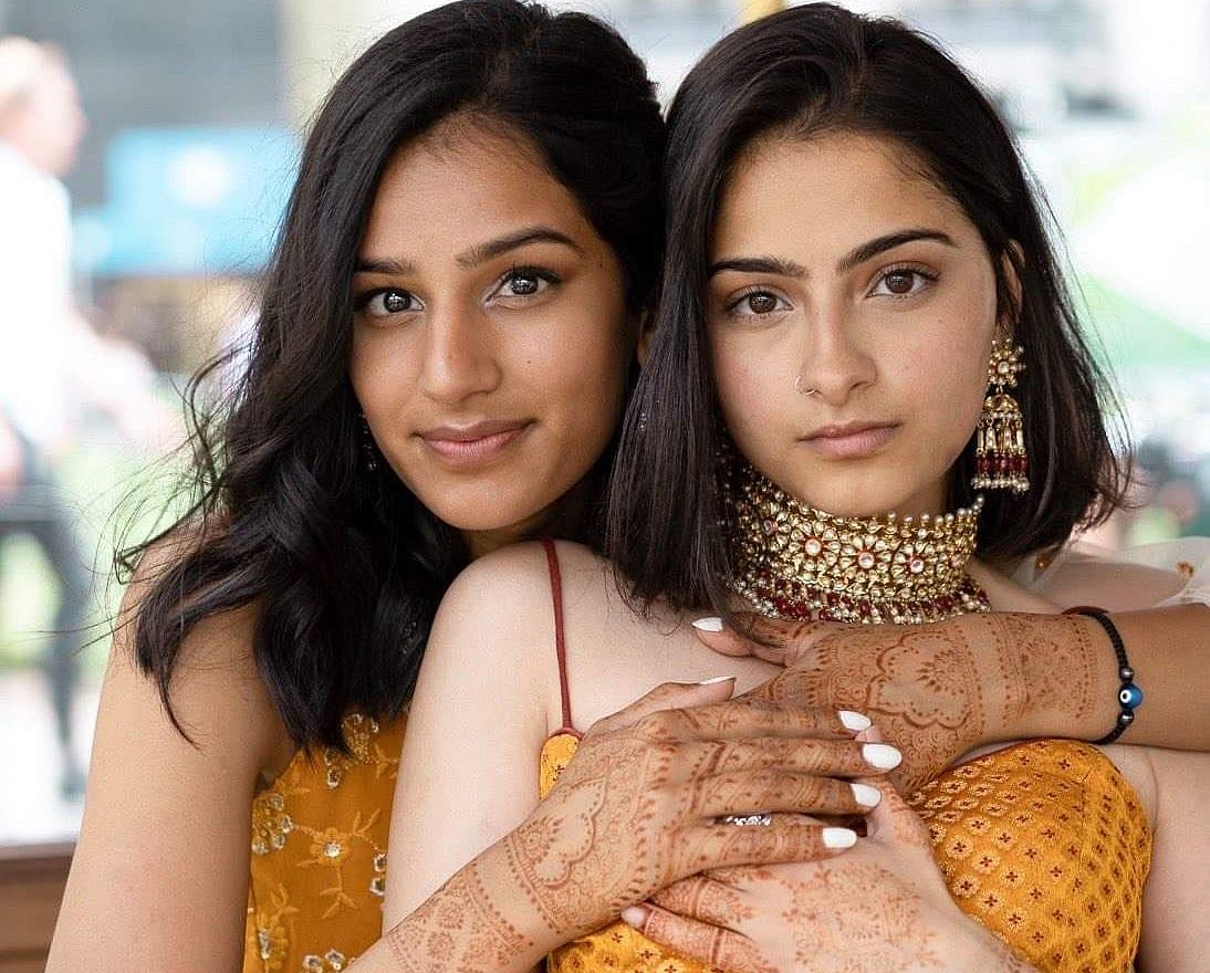 Photos of same sex couple from India, Pakistan win Internet