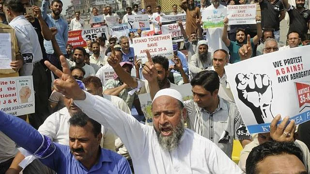 Bifurcation of Jammu and Kashmir will not stand legal scrutiny