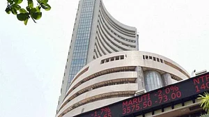 Sensex plunges 504 points; bank, auto stocks tank