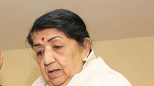 Lata Mangeshkar admitted to hospital, in ICU