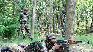 Pak violates ceasefire along LoC, civilian killed