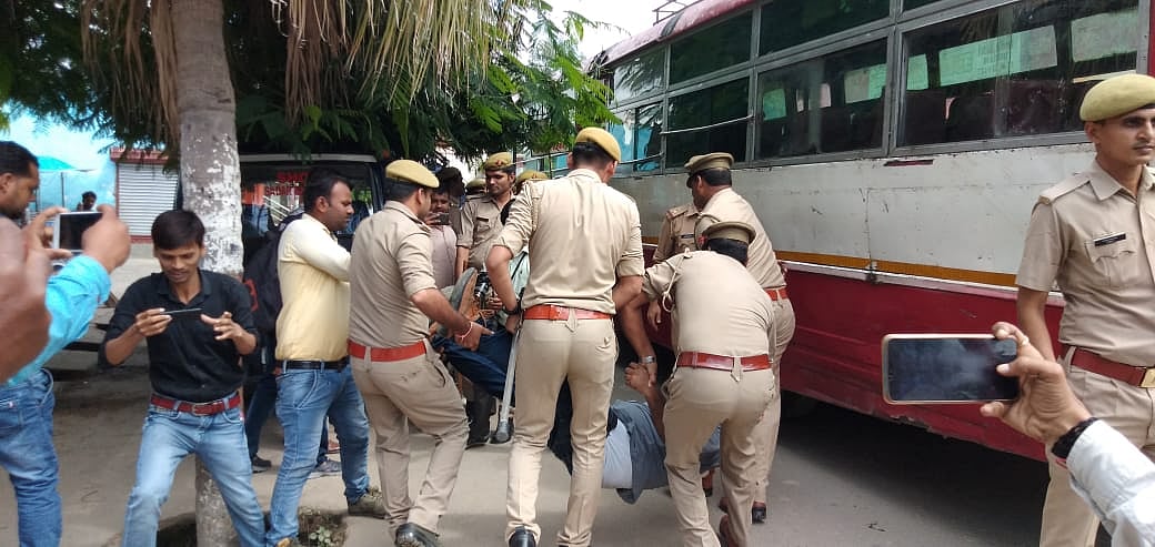 Shahjahanpur case: 80 Congress members arrested ahead of protest march demanding action against Chinmayanand