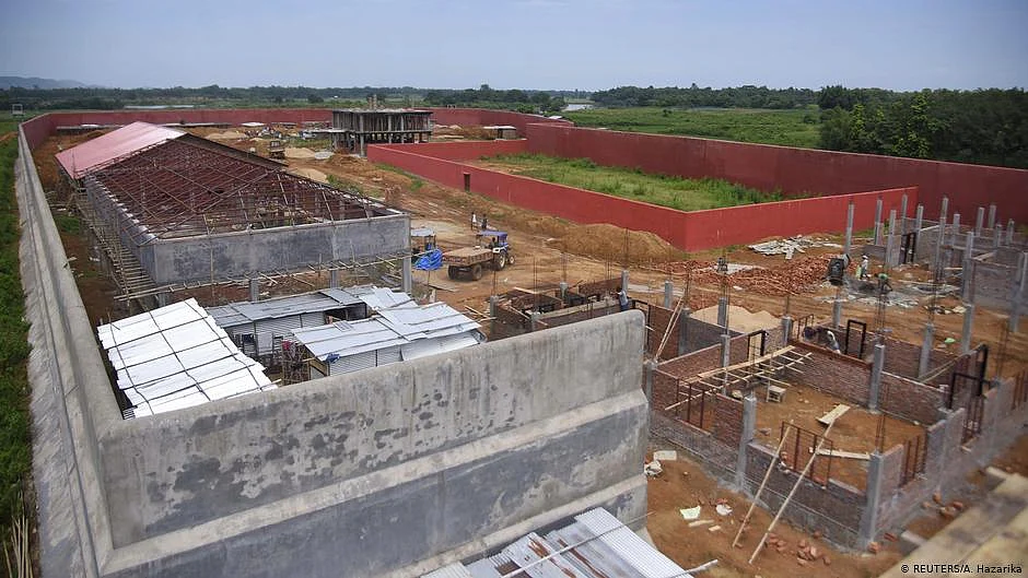 What benefit does Aadhaar give to Indian citizens? And how will the NRC affect them?