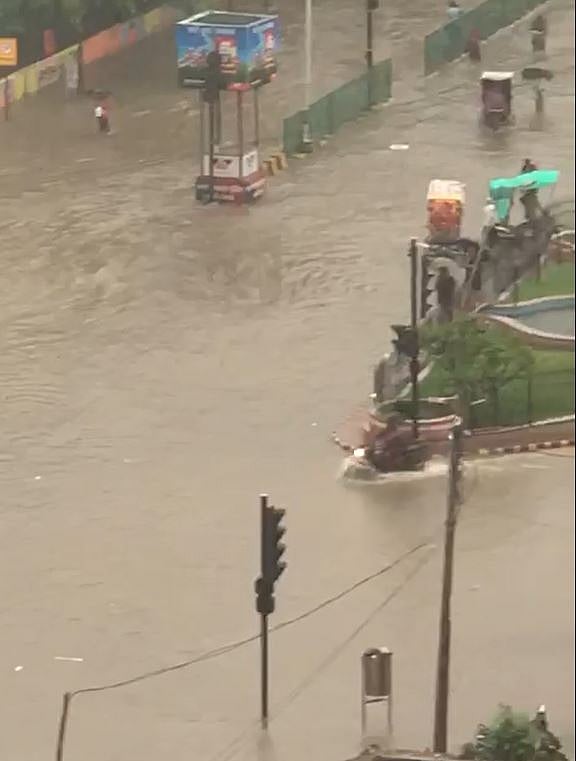 A flooded Patna road on Sep 28, 2019 (NH photo/ Zaheeb Ajmal)