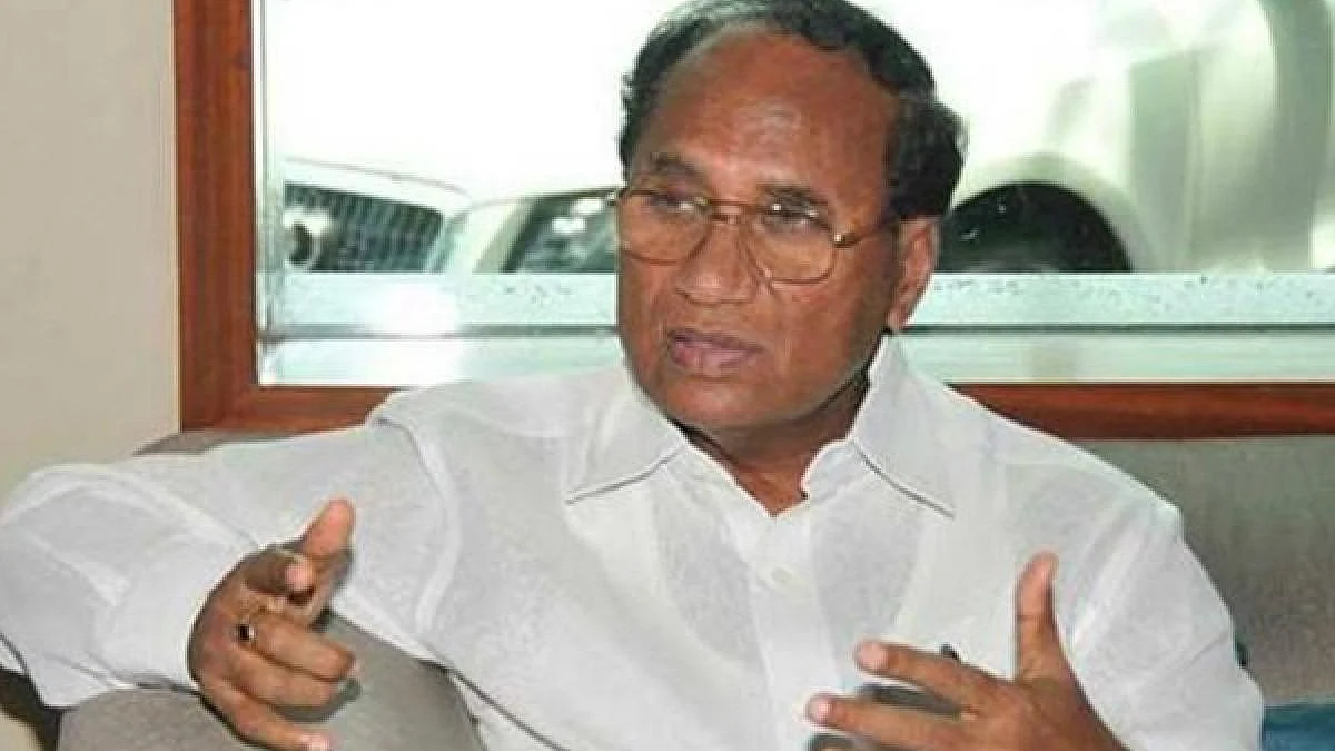 Former Andhra Pradesh Speaker Kodela Siva Prasada Rao commits suicide