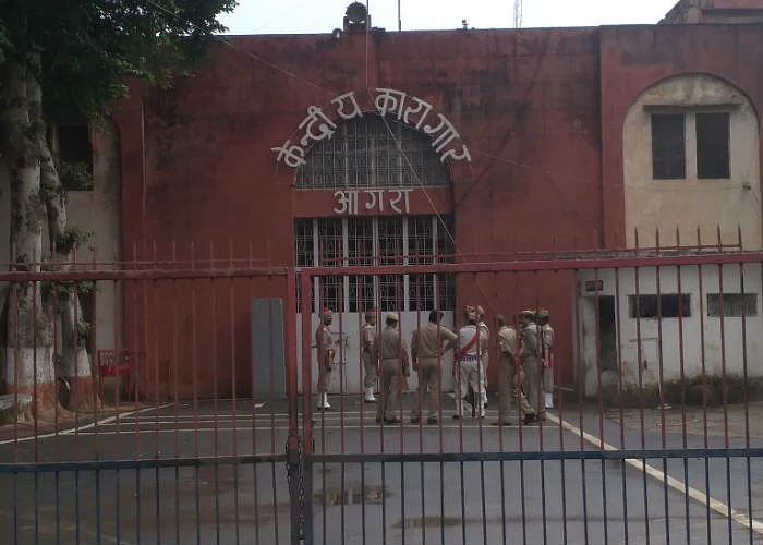 Agra Jail refuses to provide even the number of J&K detainees under RTI