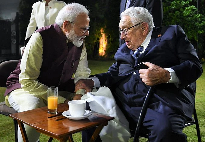  Does the PM  remember ‘K’  calling Indians ‘ba***ds’, people ask after Modi meets Kissinger   