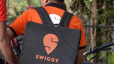 Swiggy delivery executive (Photo courtesy: Twitter)