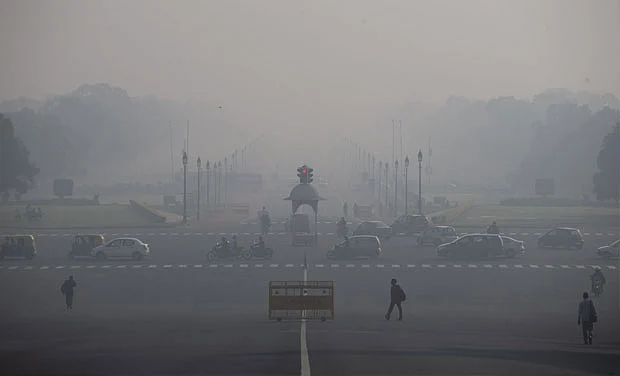 Air pollution in Delhi levels reach danger zone again