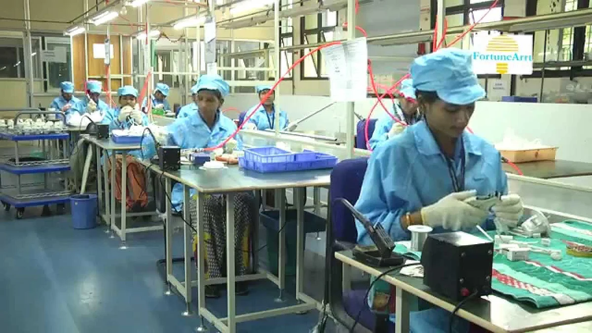 The missing middle and breaking bottom of India’s manufacturing sector