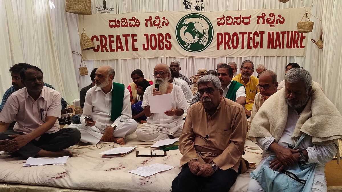 Theatre personality Prasanna on indefinite fast; demands economic reforms for the rural sector