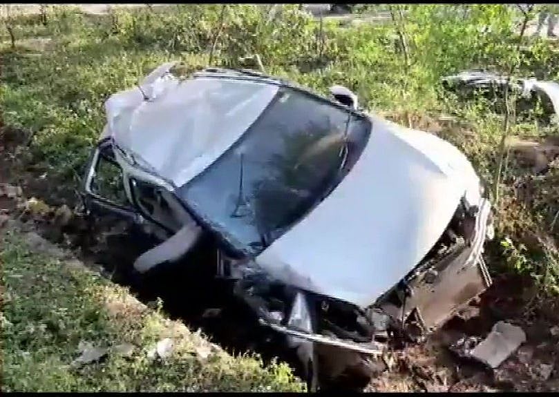 Seven killed as car collides with oil tanker on Yamuna Expressway