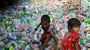 UP couple make a plastic bottle house in Uttarakhand