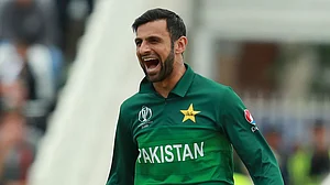 Shoaib Malik joins 9,000 T20-run club