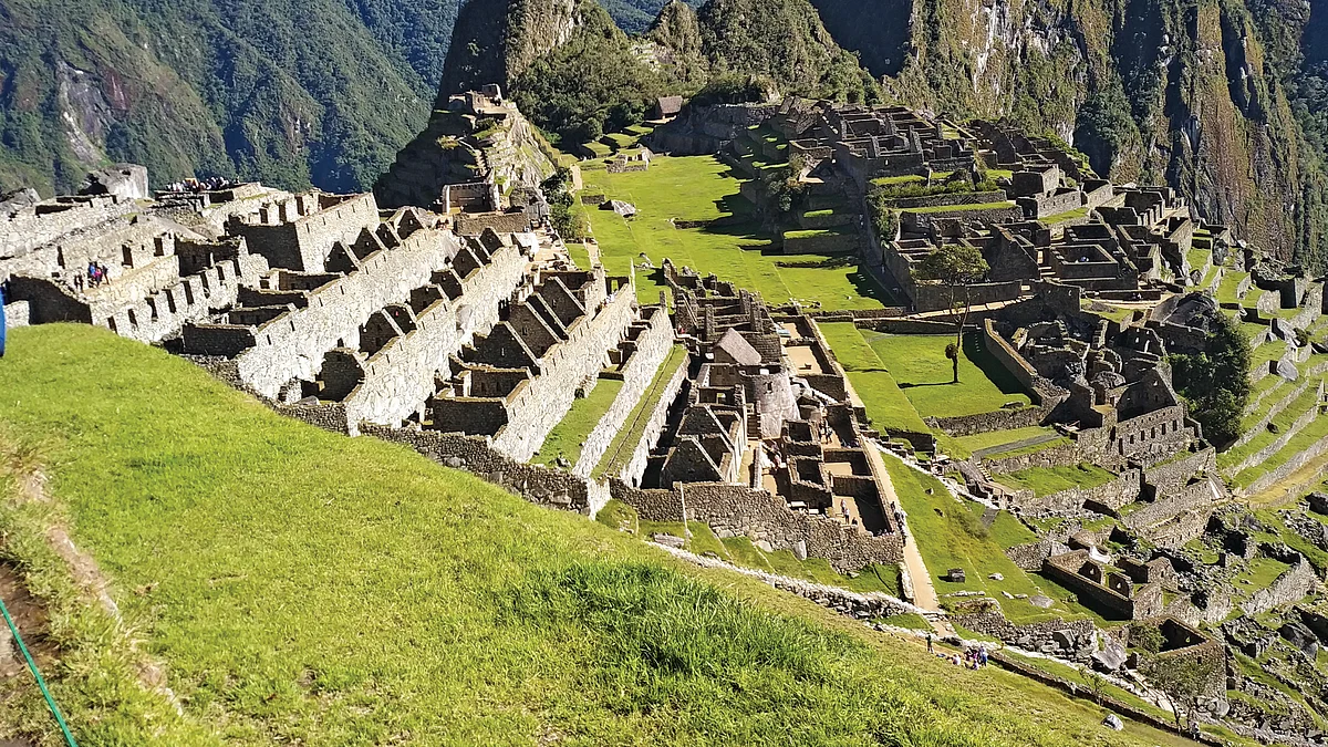 A panoramic view of the ruins at Machu Pichhu (NH Photo by Vijoy Kumar Sinha)