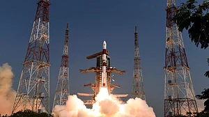 India’s PSLV rocket lifts-off with Cartosat-3 and 13 US satellites