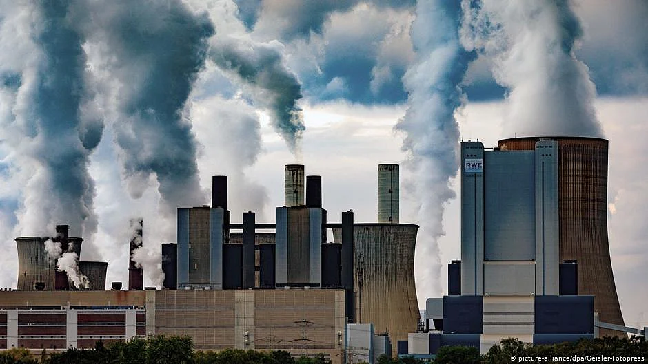 Representative image of fossil fuels being burned