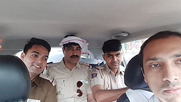 Tis Hazari violence: Best treatment and compensation to be ensured for injured advocates, cops, says Delhi LG