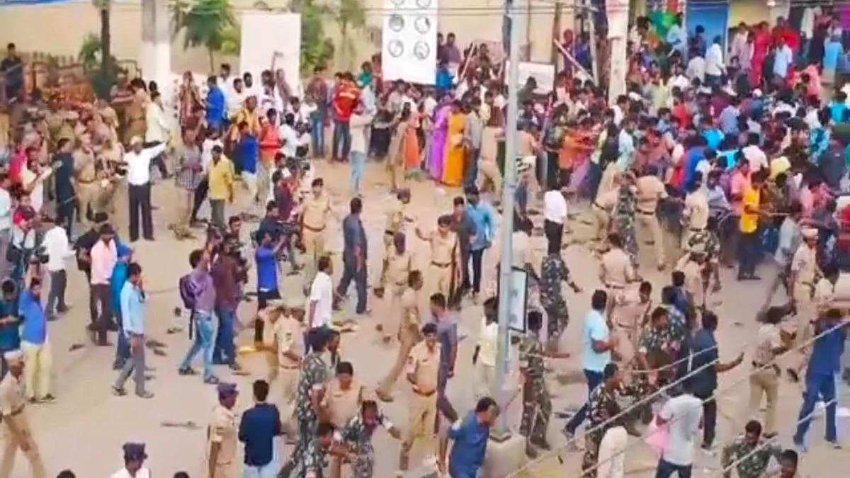 Telangana police hailed for killing rape accused