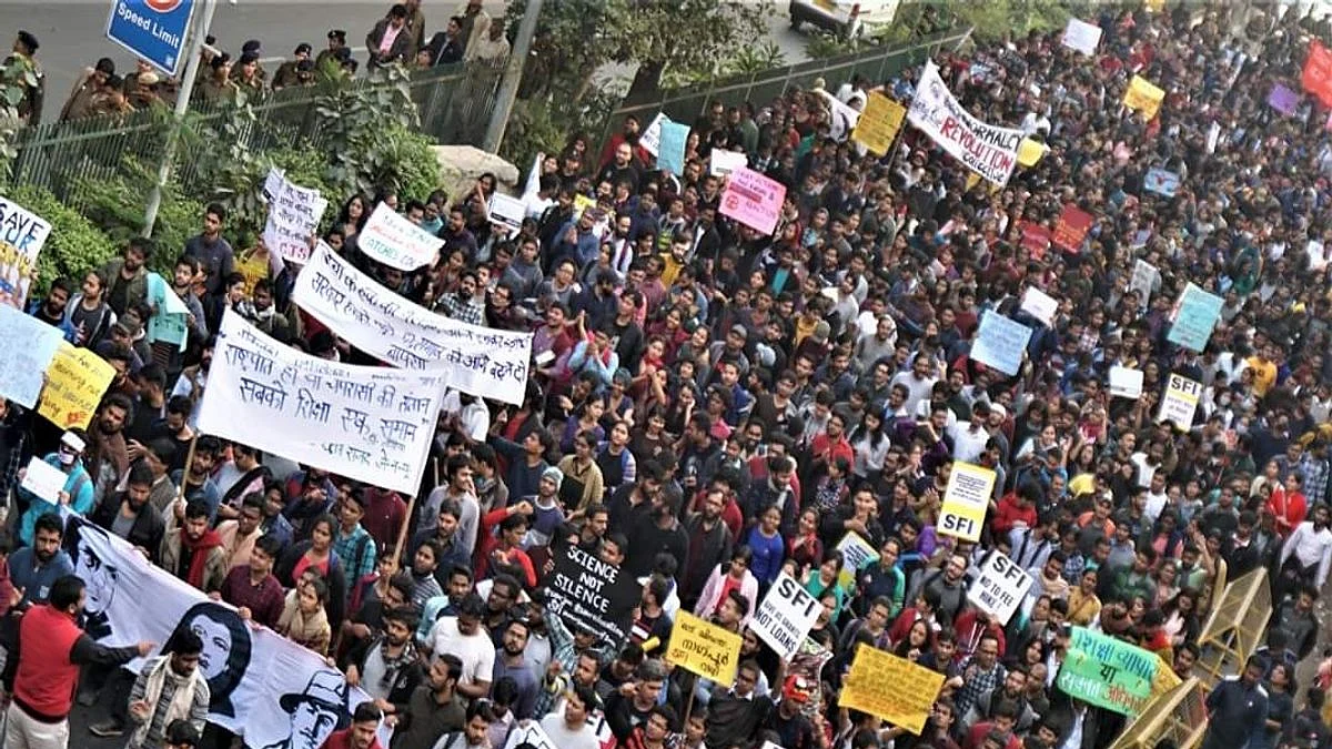 JNU VC holds meeting with hostel presidents; no headway