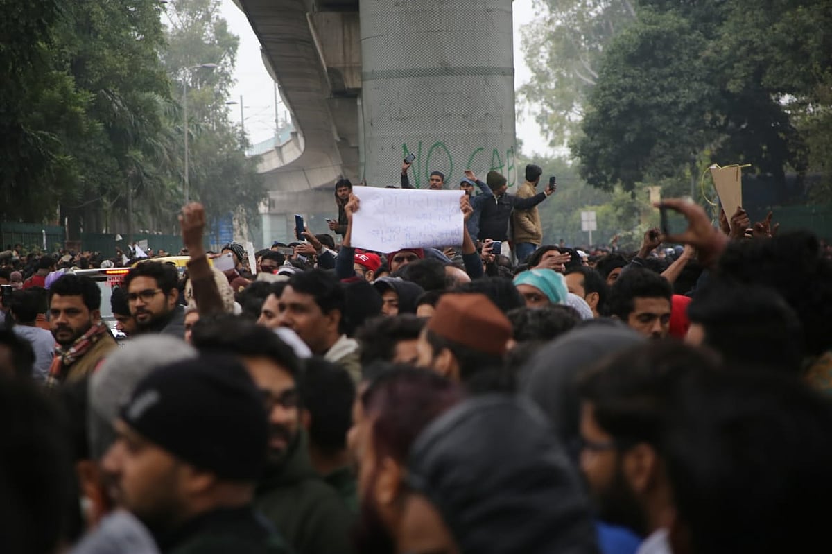 Citizenship Act Protests LIVE: Priyanka Gandhi stages protest against police violence in Jamia at India Gate