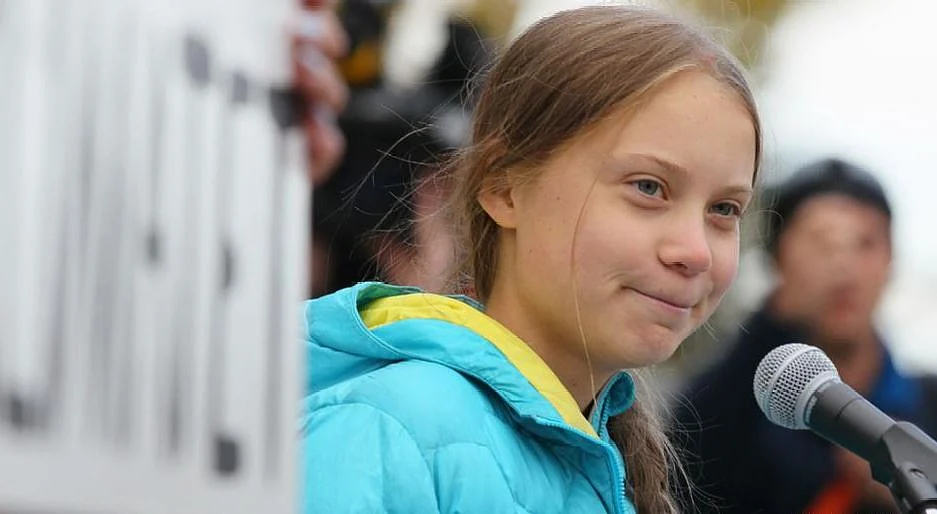 French workers making history- Macron faces his biggest challenge in 2019