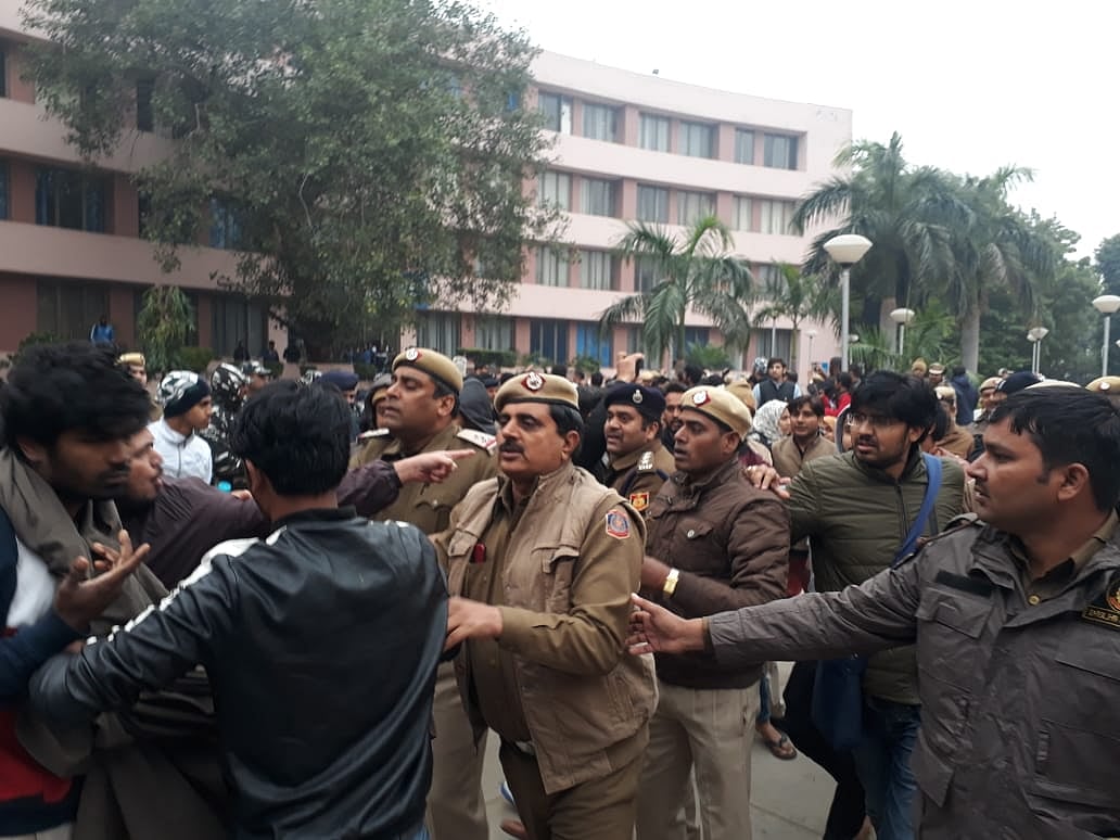 Citizenship Act Protests LIVE: Priyanka Gandhi stages protest against police violence in Jamia at India Gate