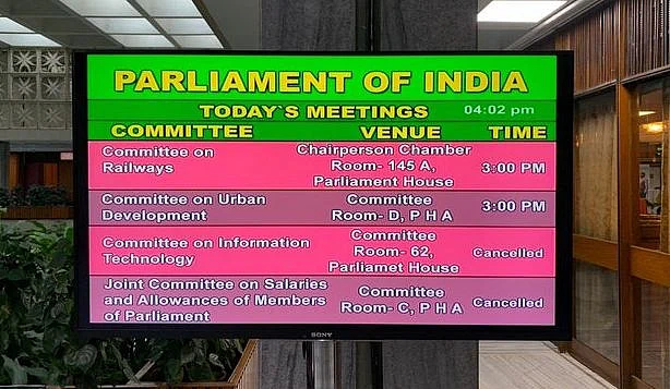 Tharoor led panel barred from holding meeting, bypassed on data protection bill