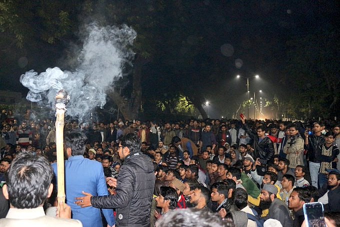Huge protest against CAB grips AMU: FIR against students for defying Sec 144