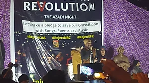 New Year’s Eve turns into ‘Azadi Night’ at Jamia Milia; students and locals sing songs to protest against CAA