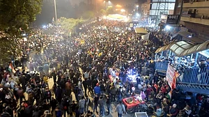 WATCH: Massive gathering to protest CAA at Delhi’s Shaheen Bagh, Keertan and Hawan held