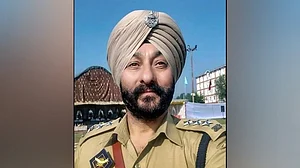 Suspended J&K cop Davinder Singh seeks bail, matter listed for Wednesday