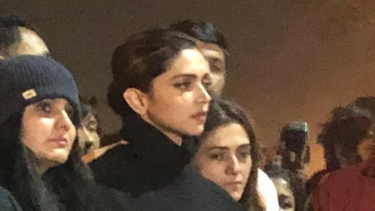 Twitterati ‘boycotting’ Chhapaak end up sharing screenshot of the same cancelled ticket!