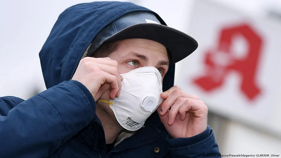 People with early COVID-19 symptoms most infectious: Study