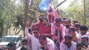 NSUI defeats ABVP, wins 6 out of 8 seats in Gujarat University students elections