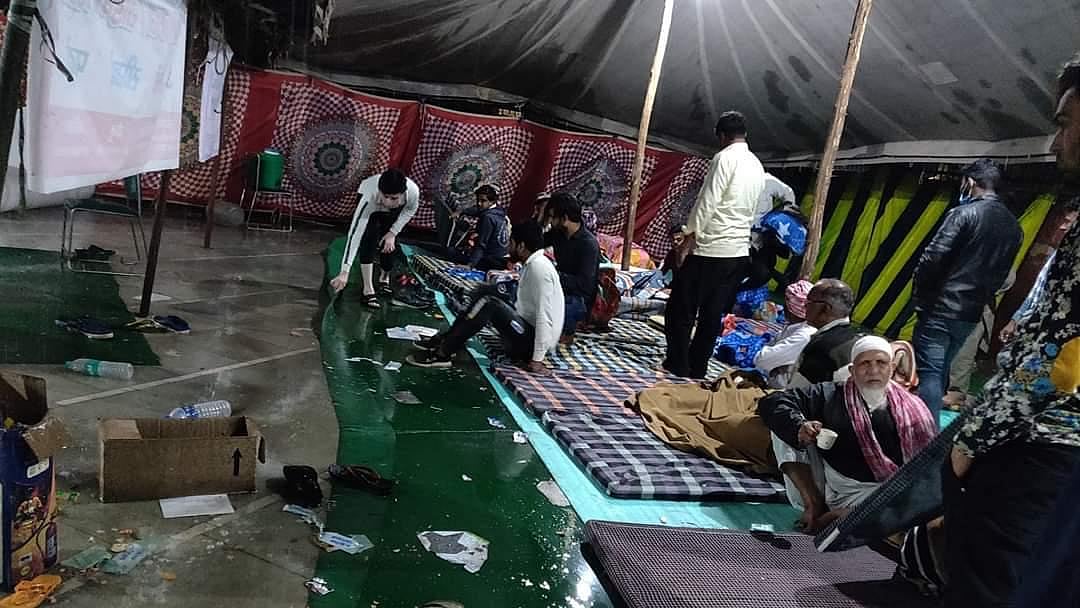 Delhi riot victims, alone in crisis