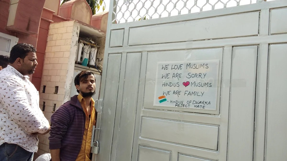Hindus put up posters saying ‘sorry’ for mosque attack in Dwarka
