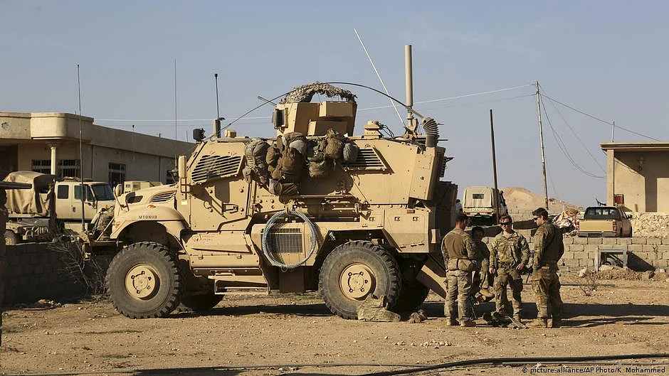 The US strikes targeted the Kataib Hezbollah group in Iraq. (photo: DW)