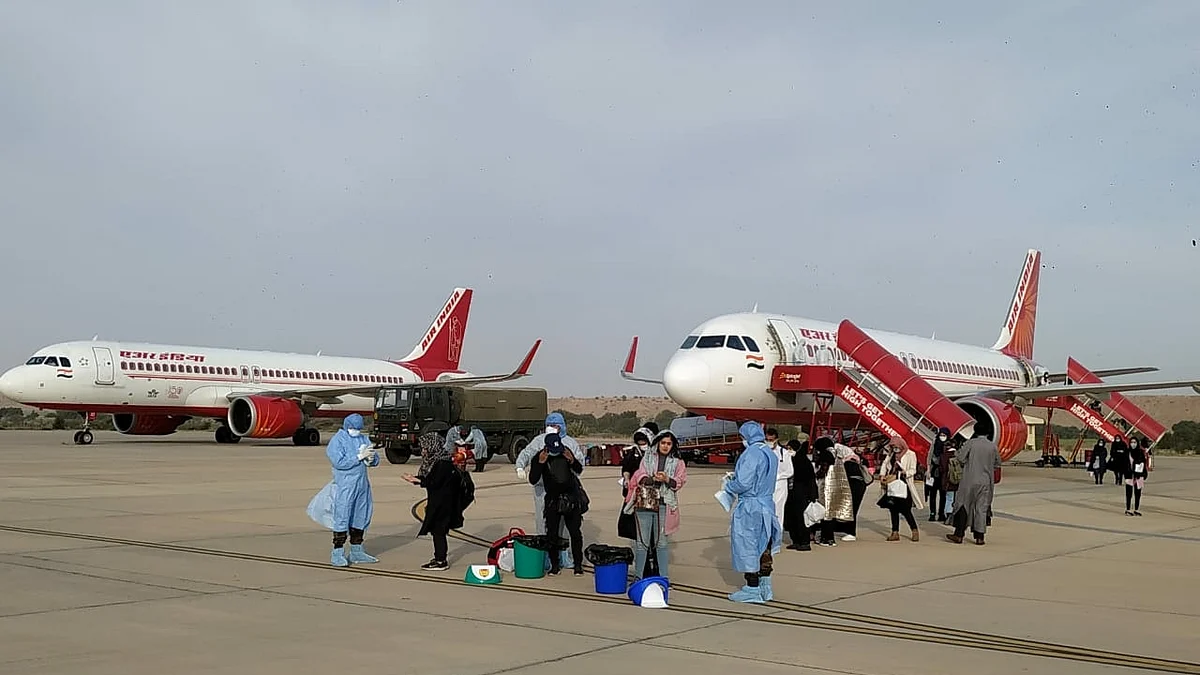 Another 205 Indians arrive from Iran