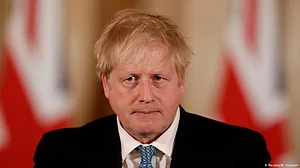 Revolt brews over UK PM Boris Johnson aide’s lockdown drive, police probe breach