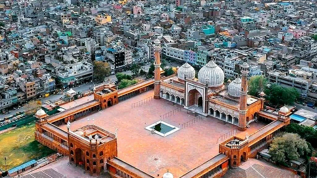 Must see: Amazing picture of empty Jama Masjid on Ramzan’s 1st day, first since 1857