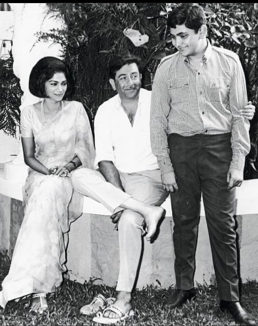 (Photo Courtesy: Twitter/Haper Collin)