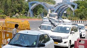 Noida borders with Delhi to remain sealed as of now, says DM hours after UP allows travel from Delhi