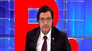 Republic TV's Arnab Goswami to tender apology for 'media trial' of ex-TERI chief