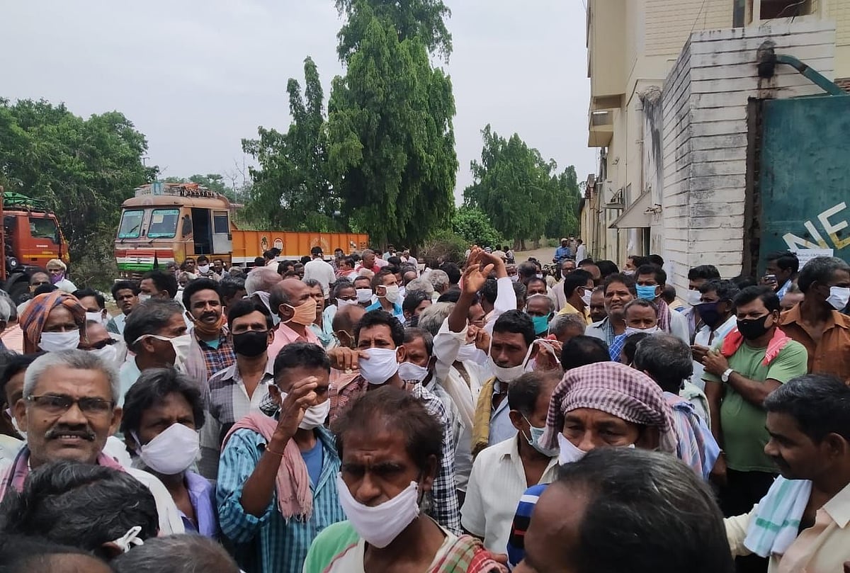 13,000 jute mill workers in Andhra Pradesh on strike over non-payment of wages for lockdown period