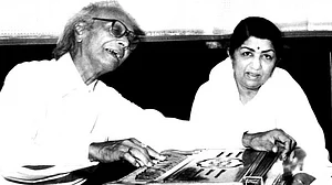 Lata Mangeshkar remembers Naushad on his 14th death anniversary on May 5