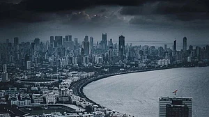 ‘Nisarga’ may hit Maharashtra coast by afternoon, flights curtailed