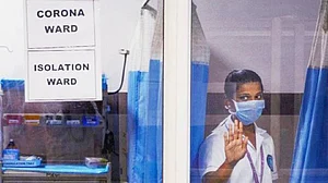 Doctors responsible for their own safety when dealing with COVID-19 cases: Govt in Supreme Court