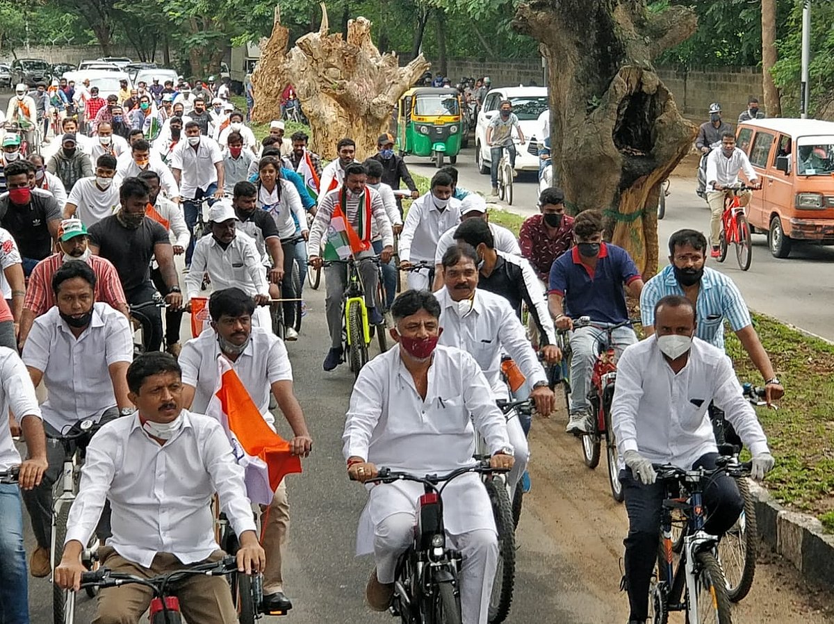 Party’s state unit president D.K. Shivakumar in Bengalore protesting against constant fuel price hike