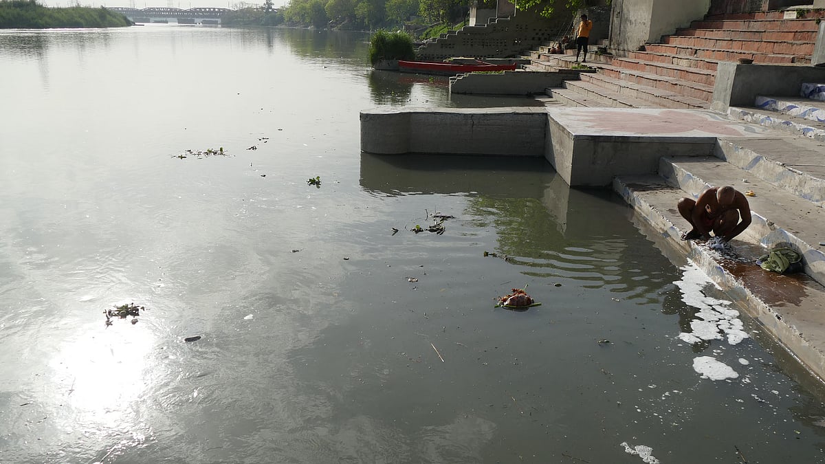 Washing clothes in Yamuna also pollutes the river (NH Photo by Pramod Pushkarna)&nbsp;